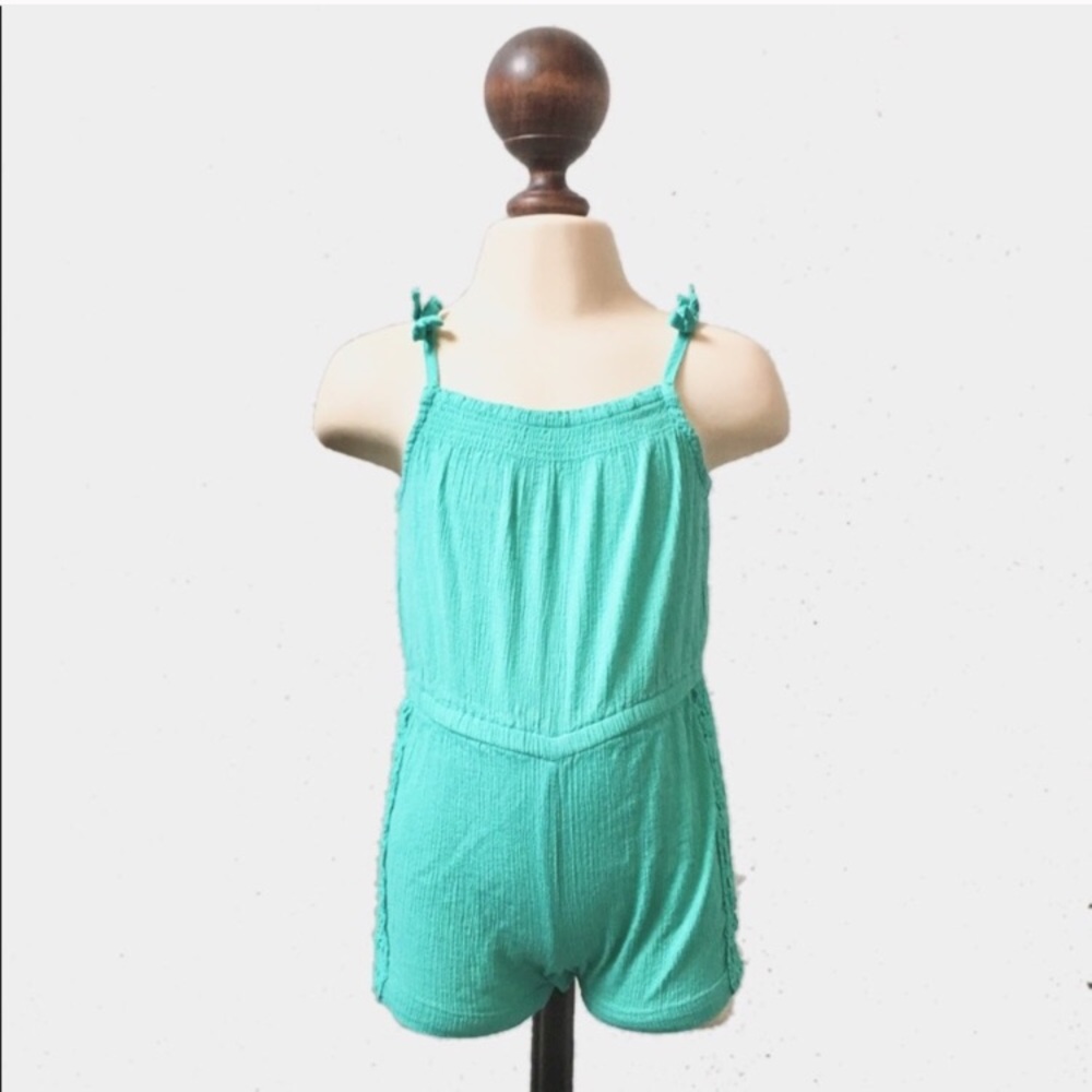 Carter’s Romper - Picture 2 of 5